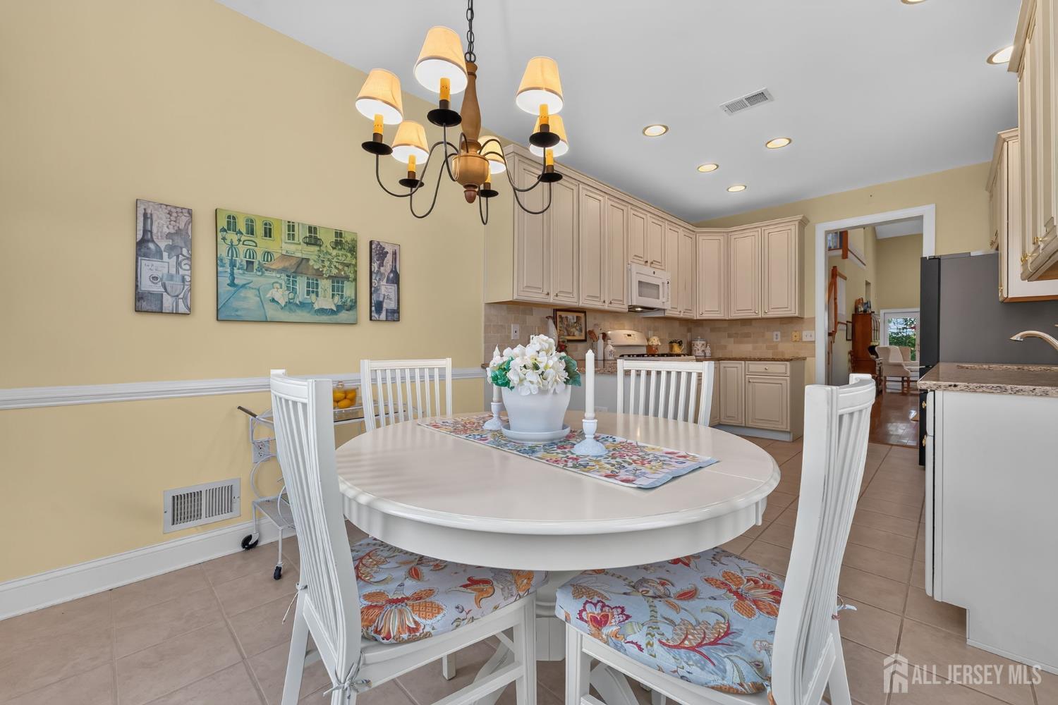 87 Saratoga Court Franklin NJ 08873