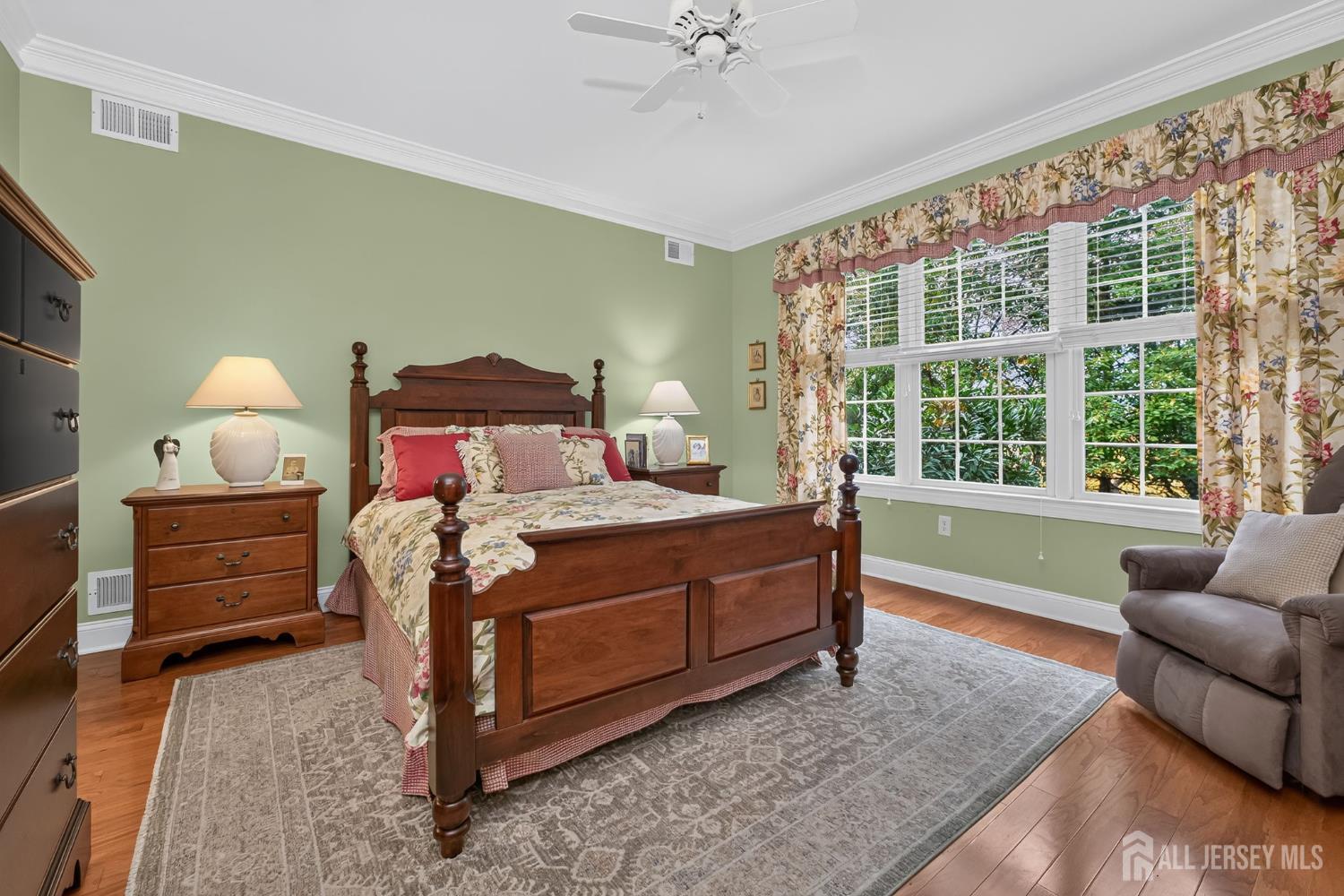 87 Saratoga Court Franklin NJ 08873