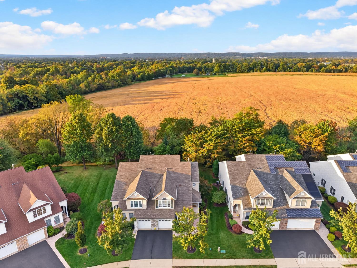 87 Saratoga Court Franklin NJ 08873