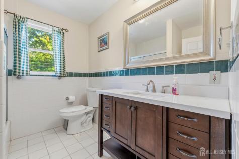 28 Wadsworth Avenue Metuchen NJ 08840