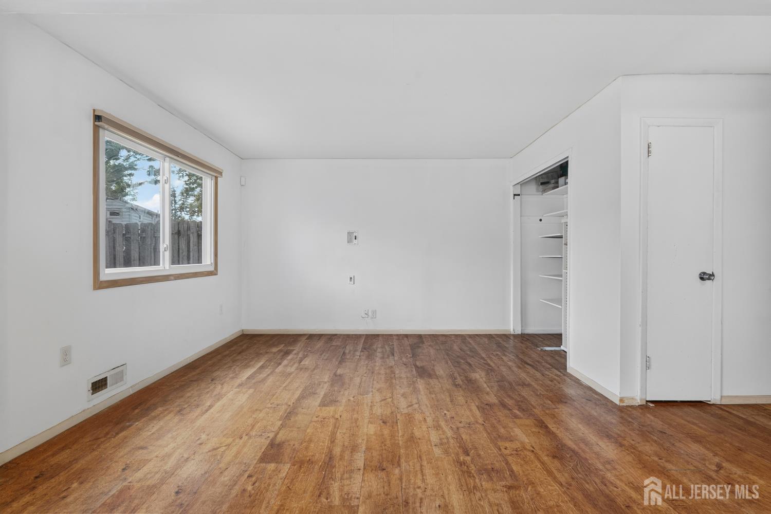 17 Joanna Place Colonia NJ 07067