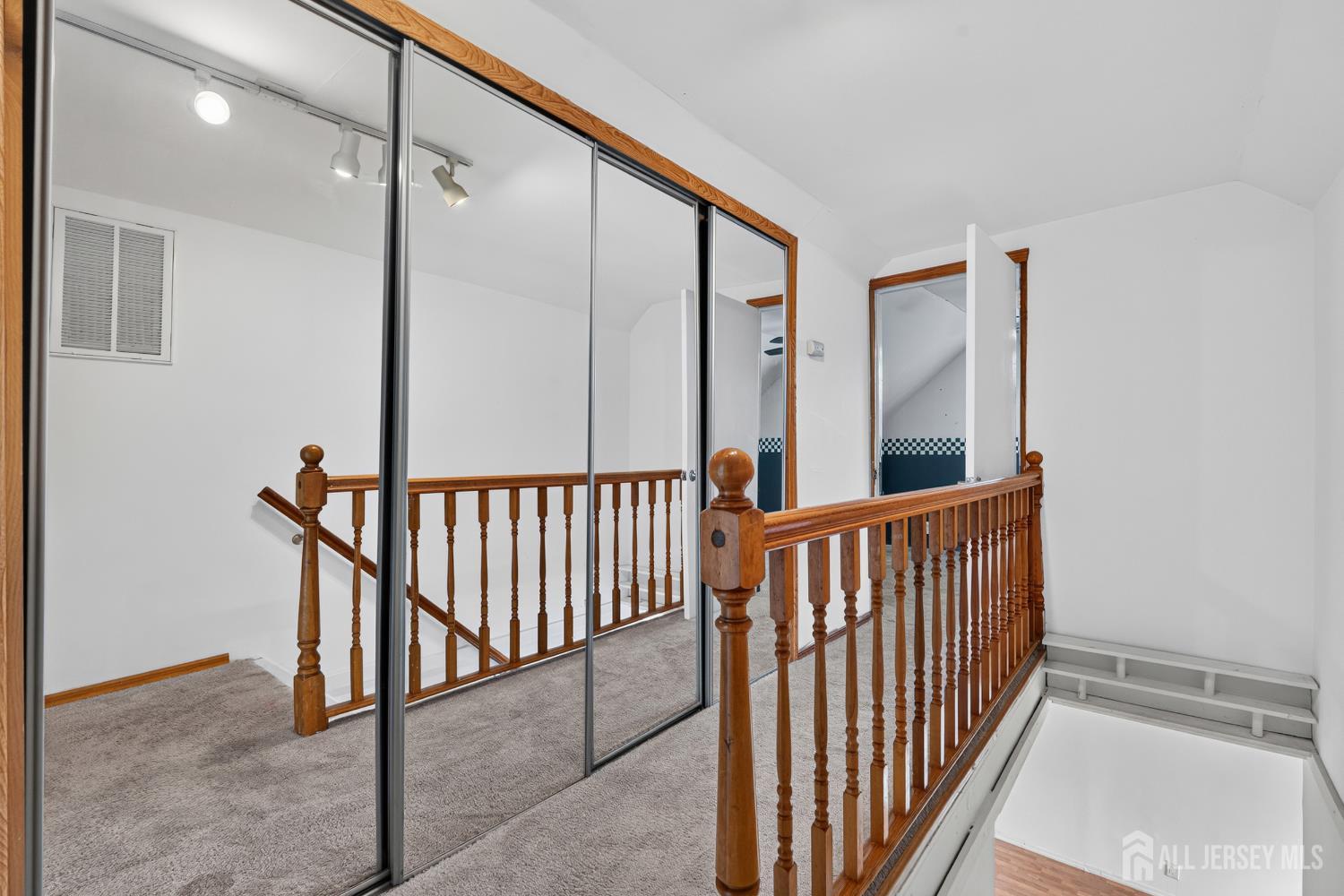 17 Joanna Place Colonia NJ 07067
