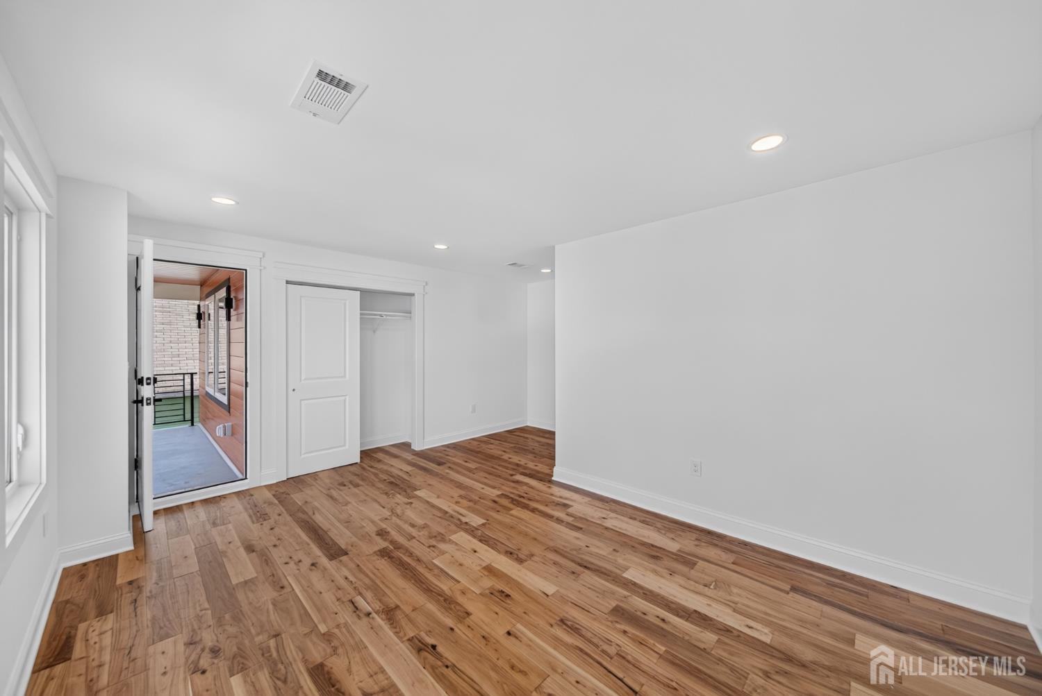 49 Loretta Street Hopelawn NJ 08861