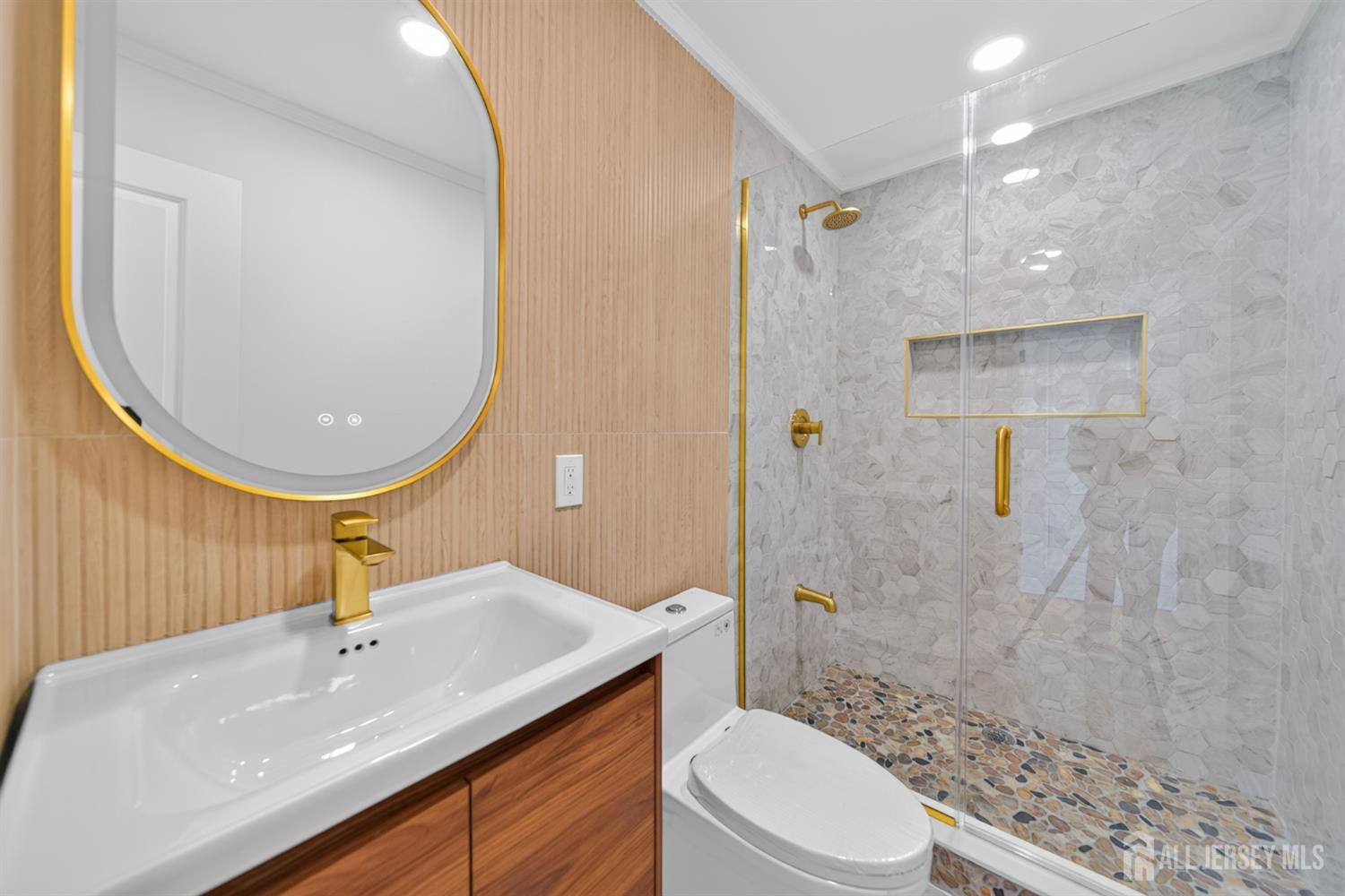 49 Loretta Street Hopelawn NJ 08861
