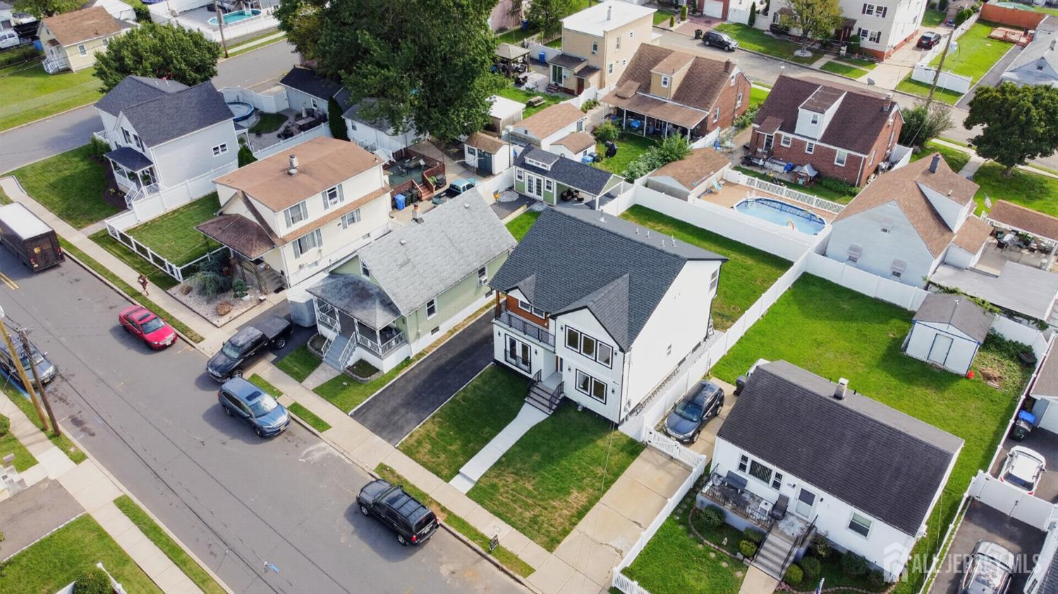 49 Loretta Street Hopelawn NJ 08861