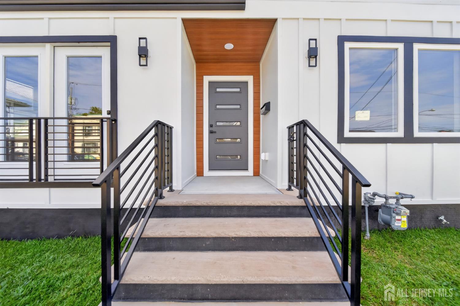 49 Loretta Street Hopelawn NJ 08861