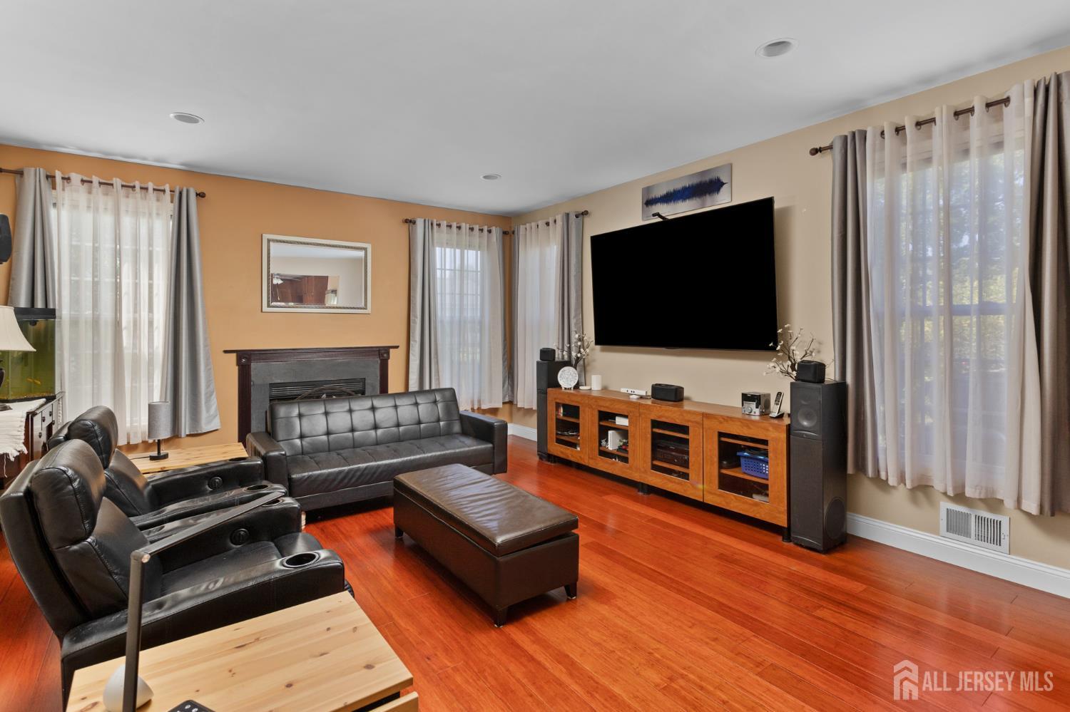 20 Mitchell Drive Monroe NJ 08831