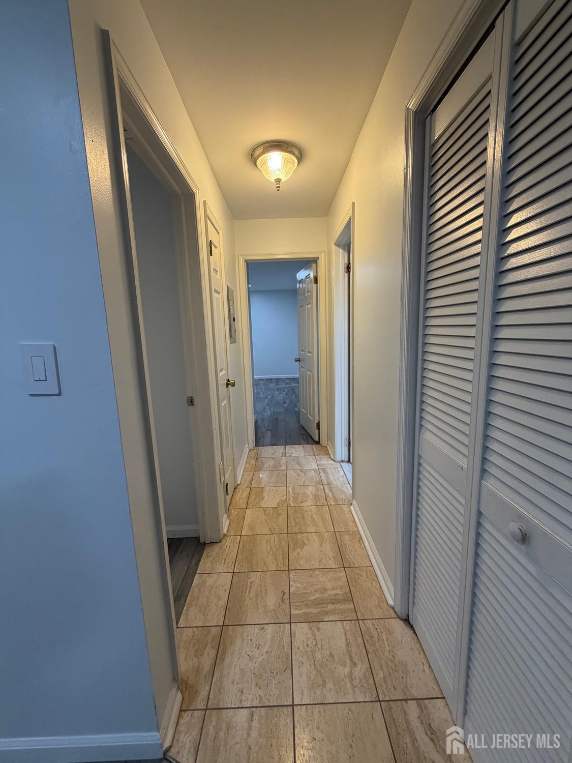 406 Woodhaven Drive Edison NJ 08817