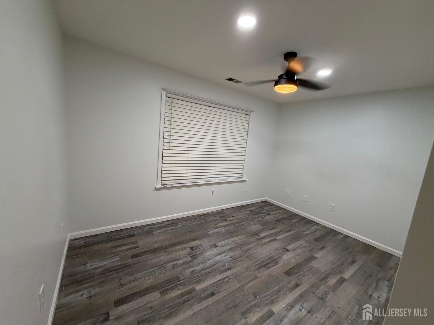 406 Woodhaven Drive Edison NJ 08817