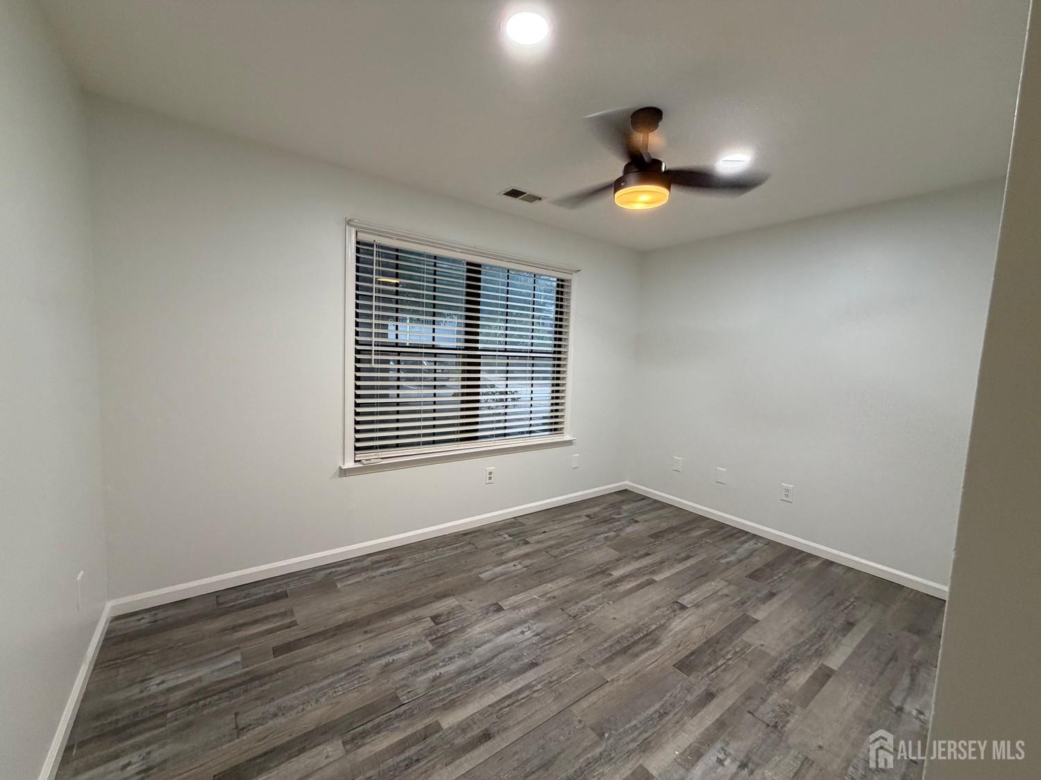 406 Woodhaven Drive Edison NJ 08817