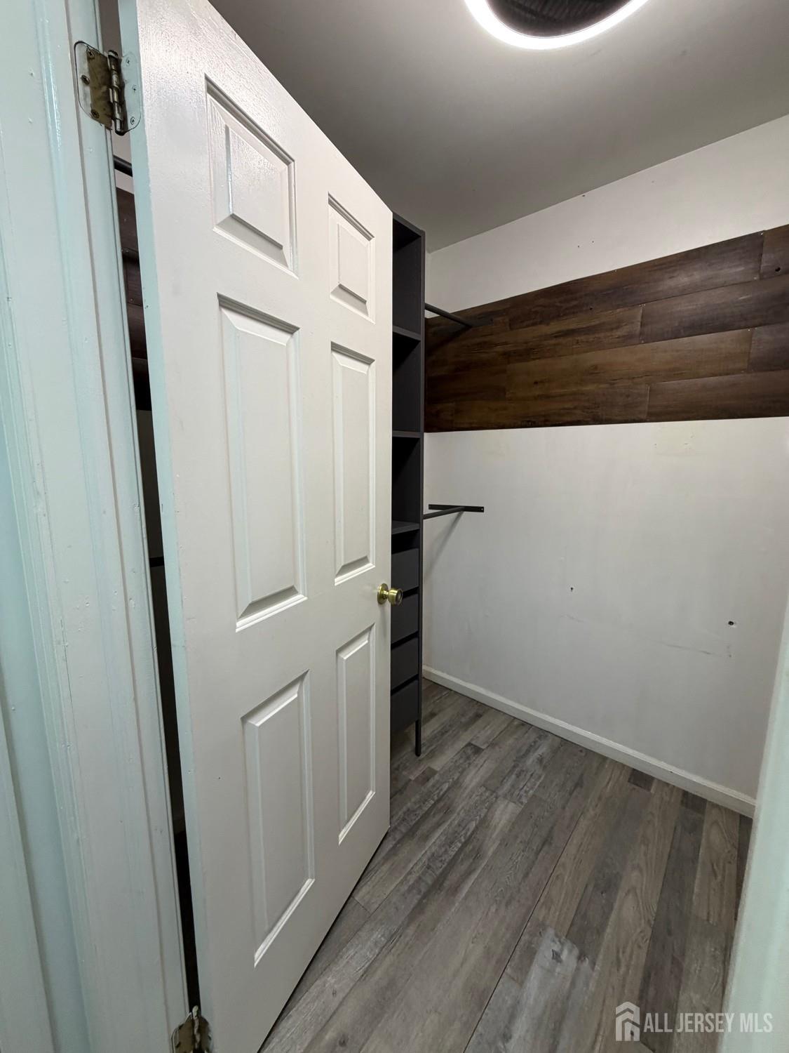 406 Woodhaven Drive Edison NJ 08817