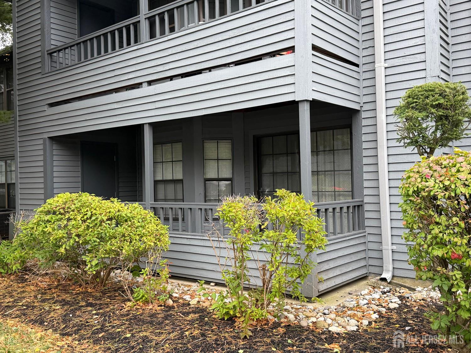 406 Woodhaven Drive Edison NJ 08817