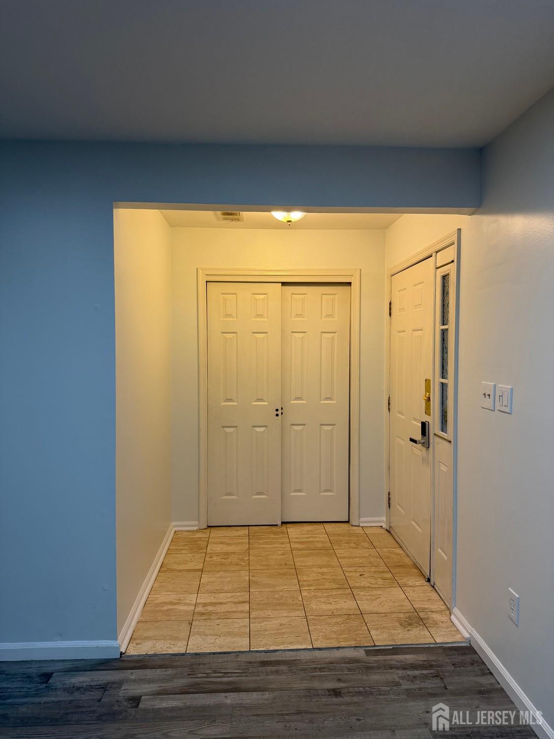 406 Woodhaven Drive Edison NJ 08817