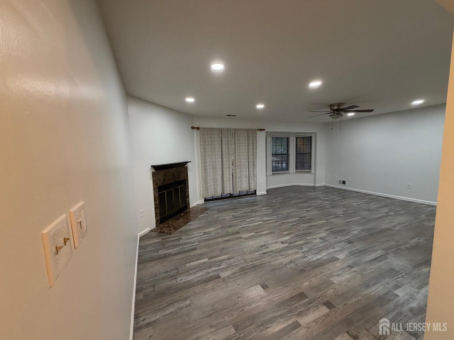 406 Woodhaven Drive Edison NJ 08817