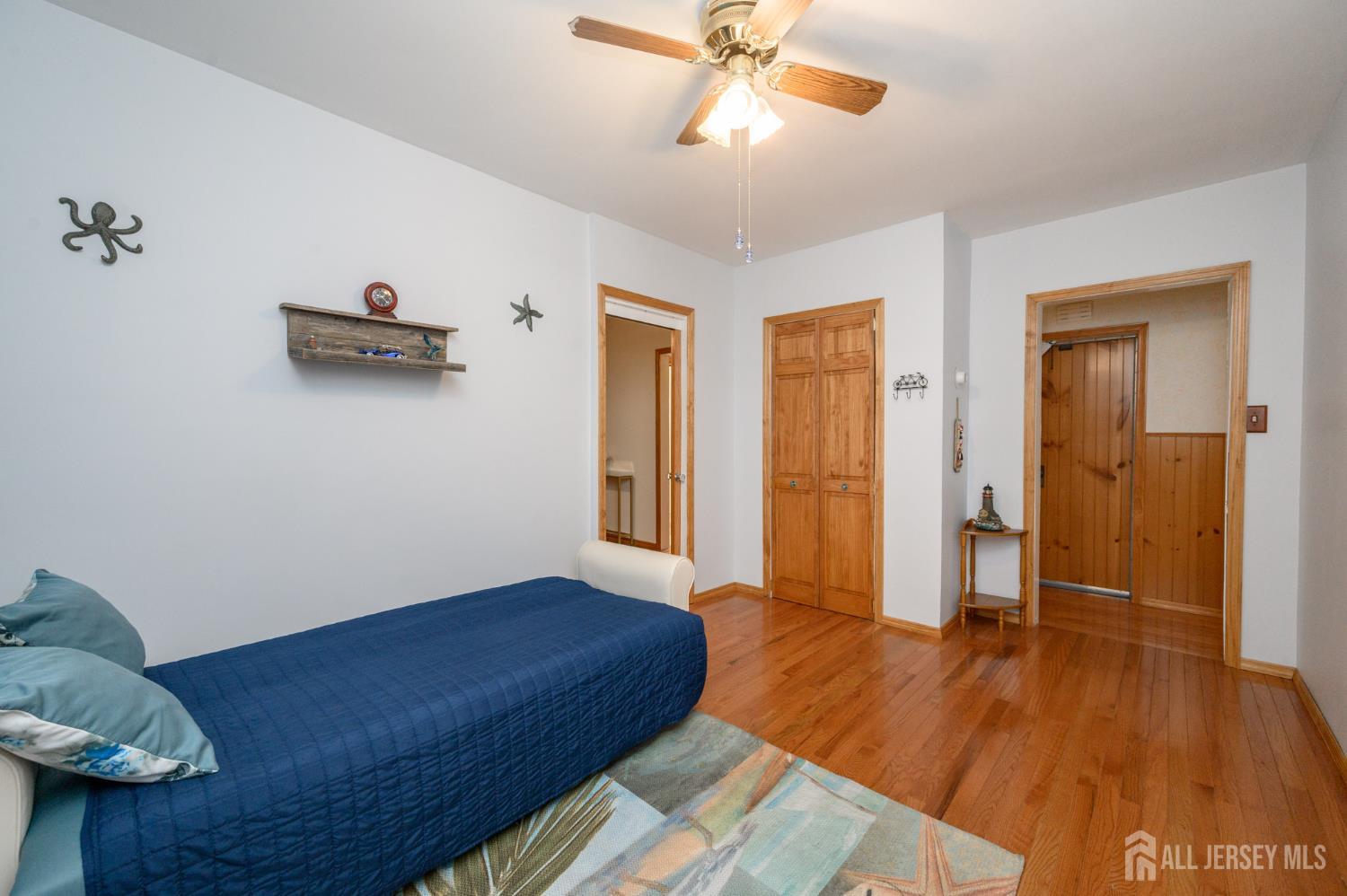 27 S Robert Street S Sewaren NJ 07077