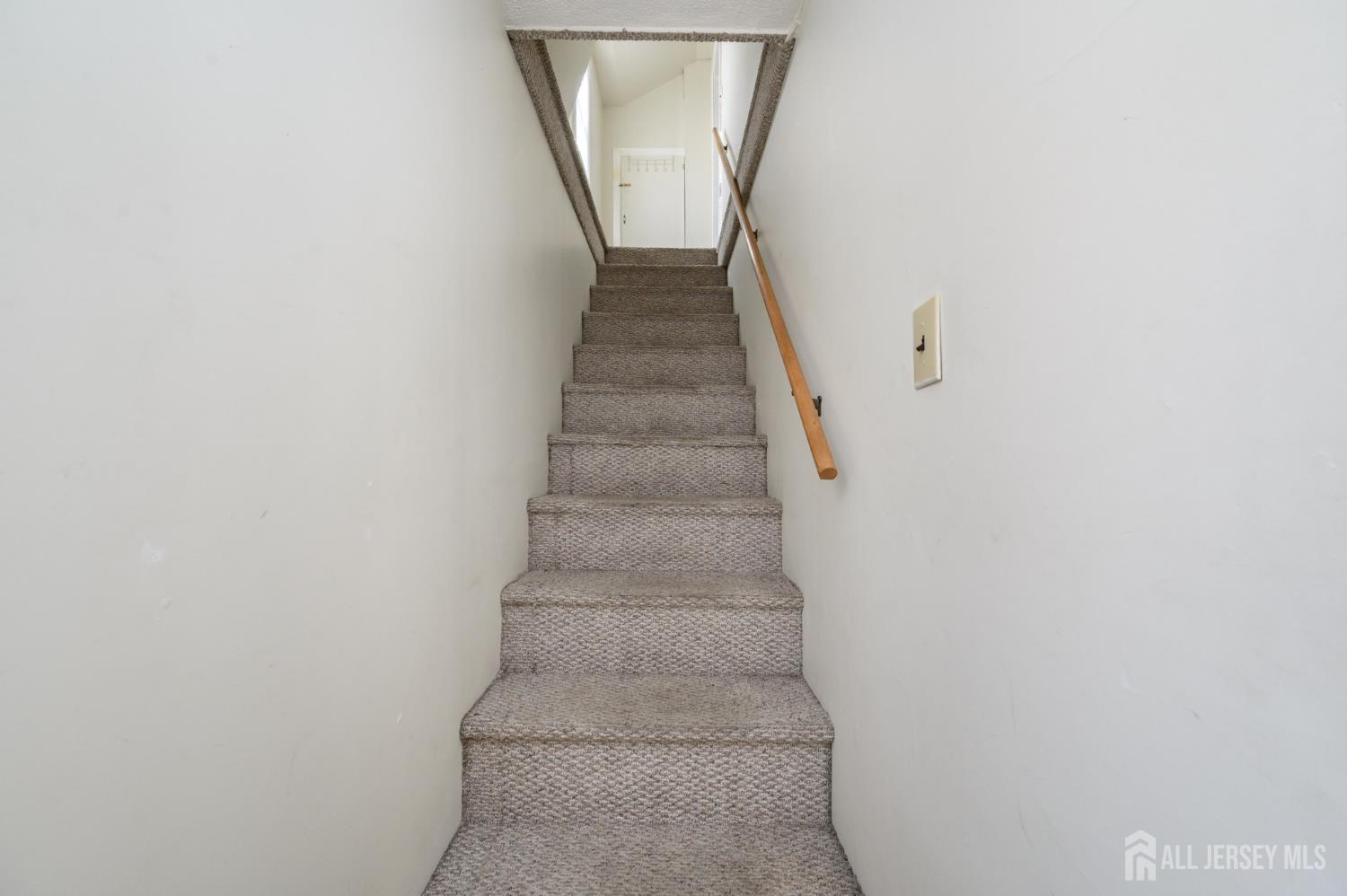 27 S Robert Street S Sewaren NJ 07077