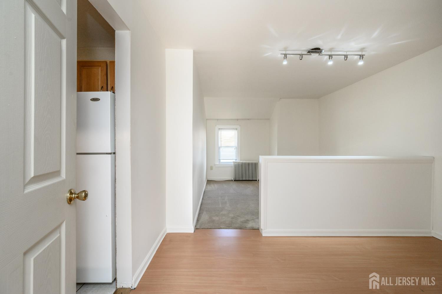 27 S Robert Street S Sewaren NJ 07077