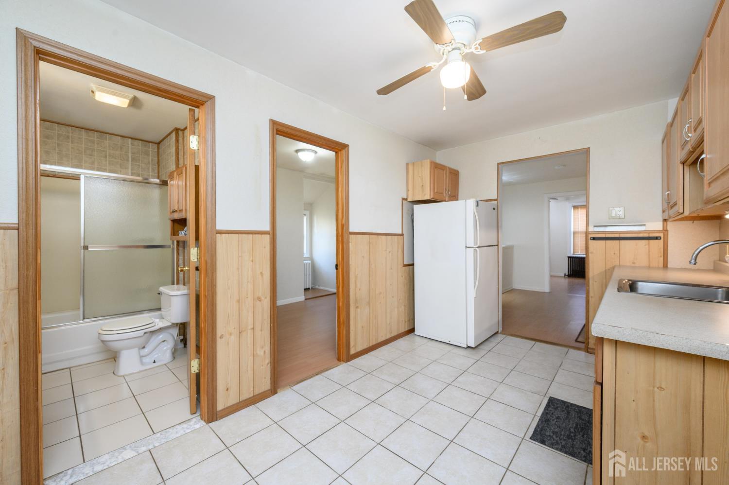 27 S Robert Street S Sewaren NJ 07077