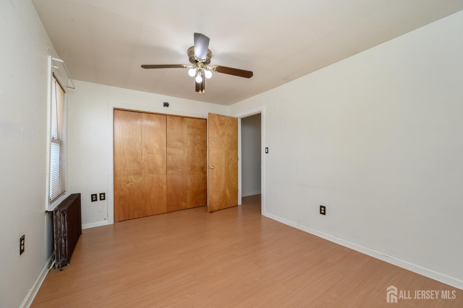 27 S Robert Street S Sewaren NJ 07077