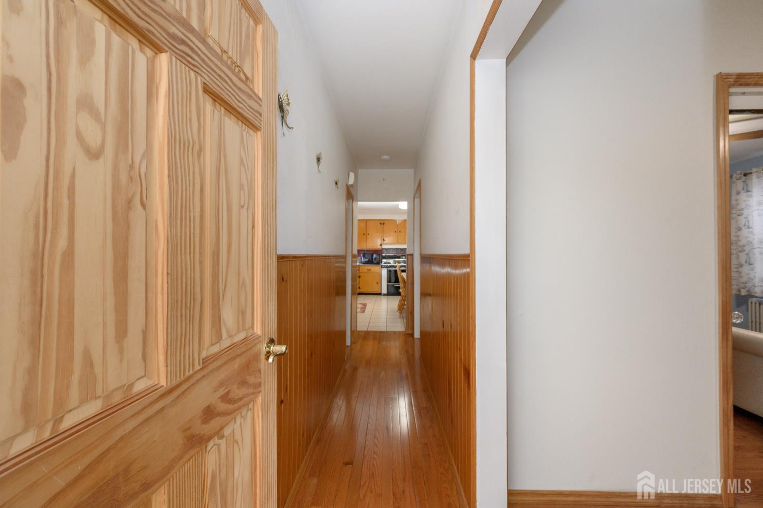27 S Robert Street S Sewaren NJ 07077