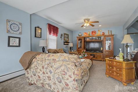 32 Lloyd Street Edison NJ 08817