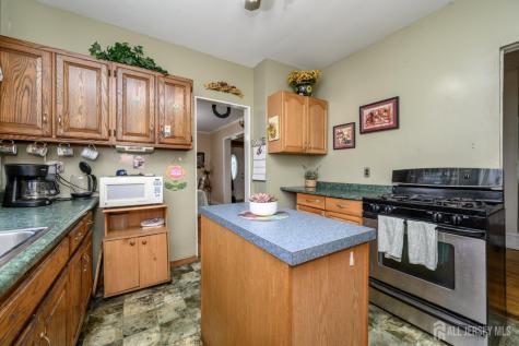 21 Willow Street Keansburg NJ 07734