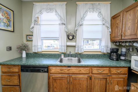 21 Willow Street Keansburg NJ 07734