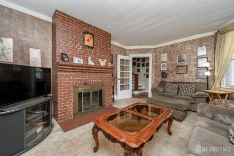 21 Willow Street Keansburg NJ 07734