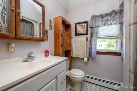21 Willow Street Keansburg NJ 07734