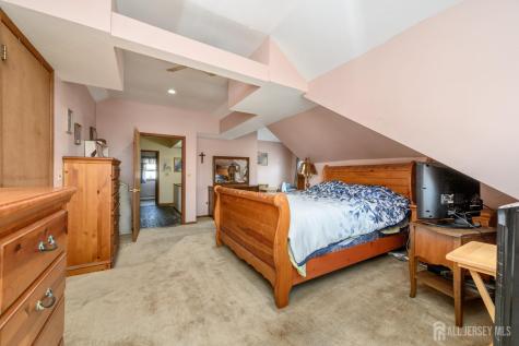 21 Willow Street Keansburg NJ 07734
