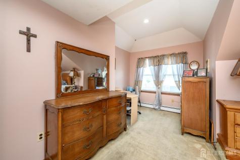 21 Willow Street Keansburg NJ 07734
