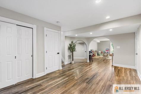 14 London Drive East Brunswick NJ 08816