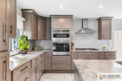 14 London Drive East Brunswick NJ 08816