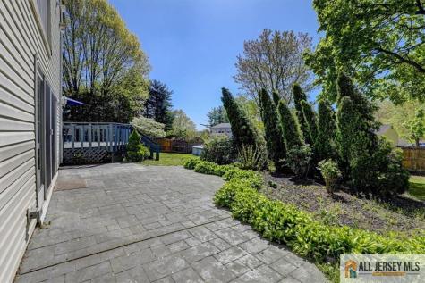 14 London Drive East Brunswick NJ 08816