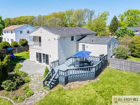 14 London Drive East Brunswick NJ 08816