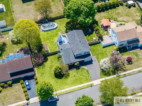 14 London Drive East Brunswick NJ 08816