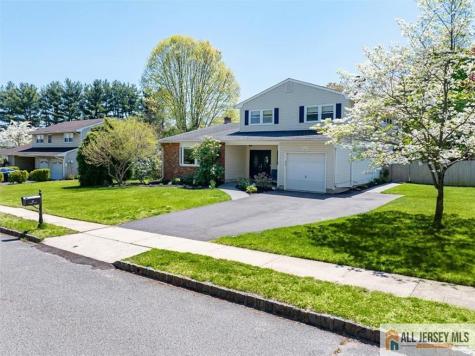 14 London Drive East Brunswick NJ 08816