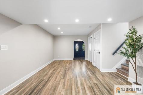 14 London Drive East Brunswick NJ 08816