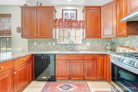 16 Bermuda Dunes Drive Monroe NJ 08831