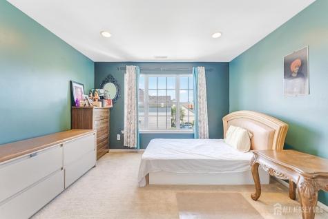 16 Bermuda Dunes Drive Monroe NJ 08831