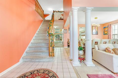 16 Bermuda Dunes Drive Monroe NJ 08831