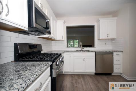 61 Briarwood Court South Brunswick NJ 08540