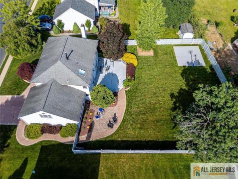 4 Dickinson Road South Brunswick NJ 08824