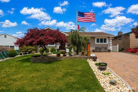 95 Pinetree Drive Sayreville NJ 08859