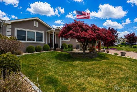 95 Pinetree Drive Sayreville NJ 08859