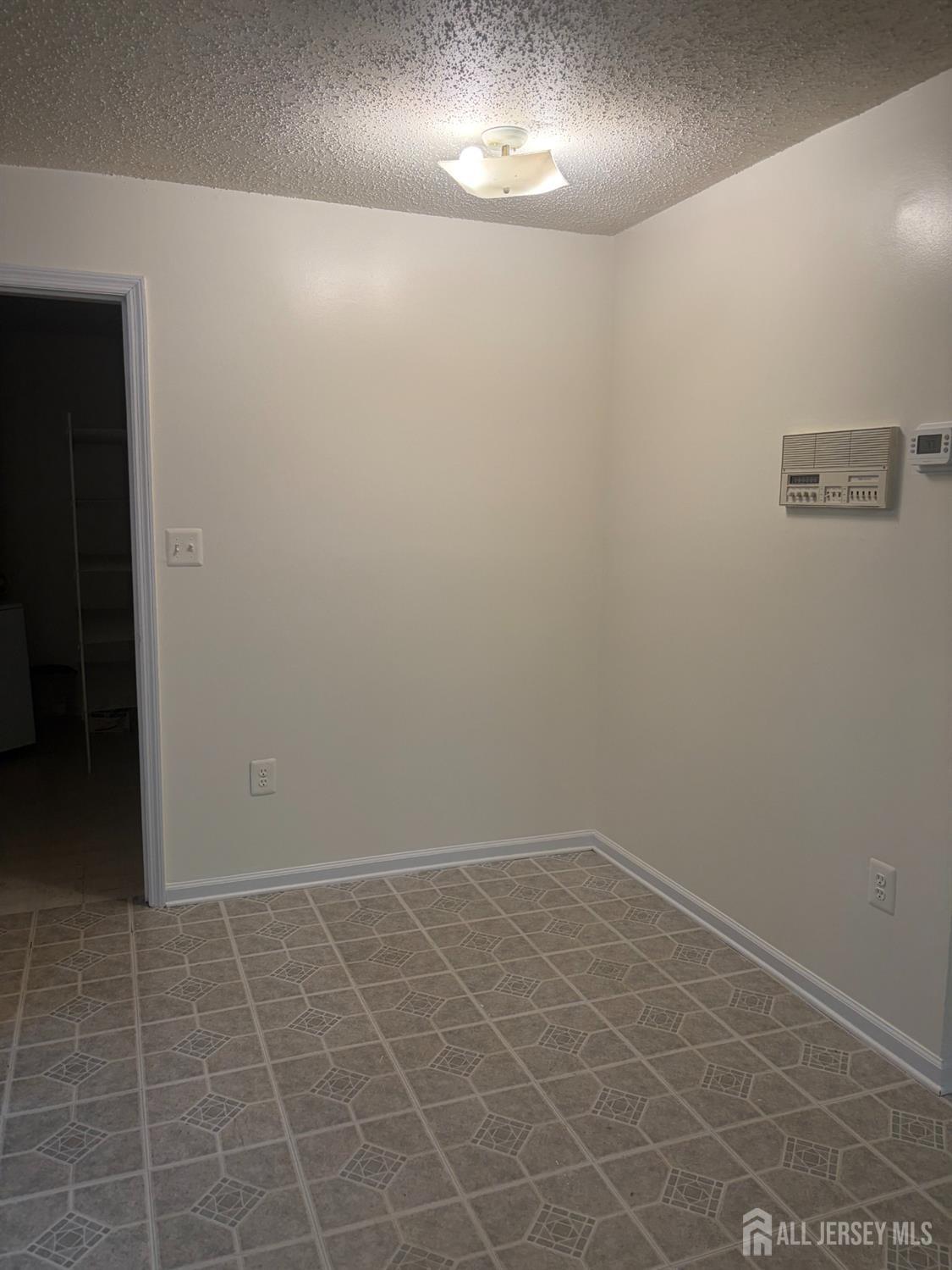215 Prestwick Way Edison NJ 08820