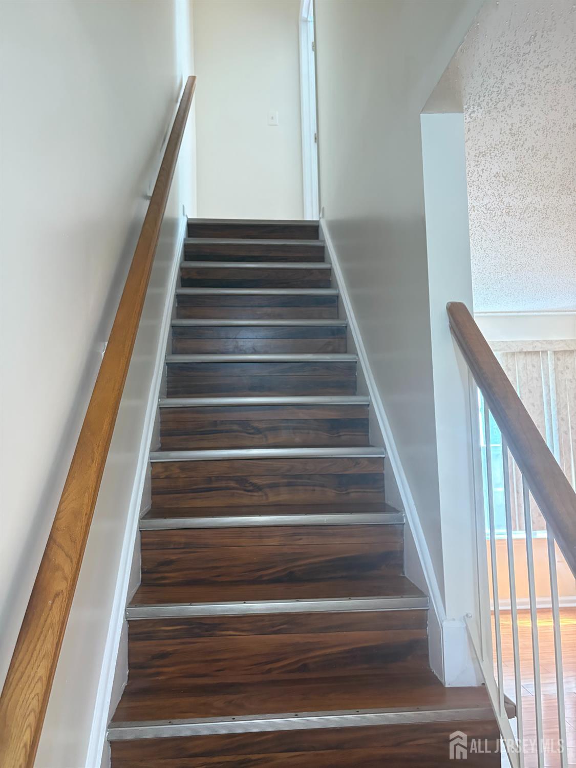 215 Prestwick Way Edison NJ 08820