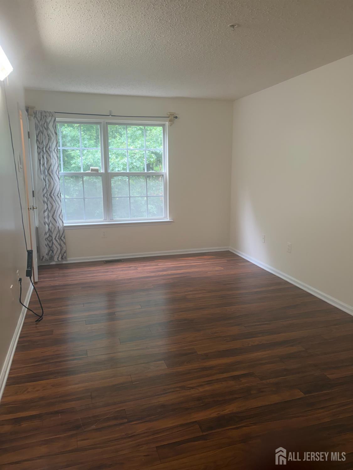 215 Prestwick Way Edison NJ 08820