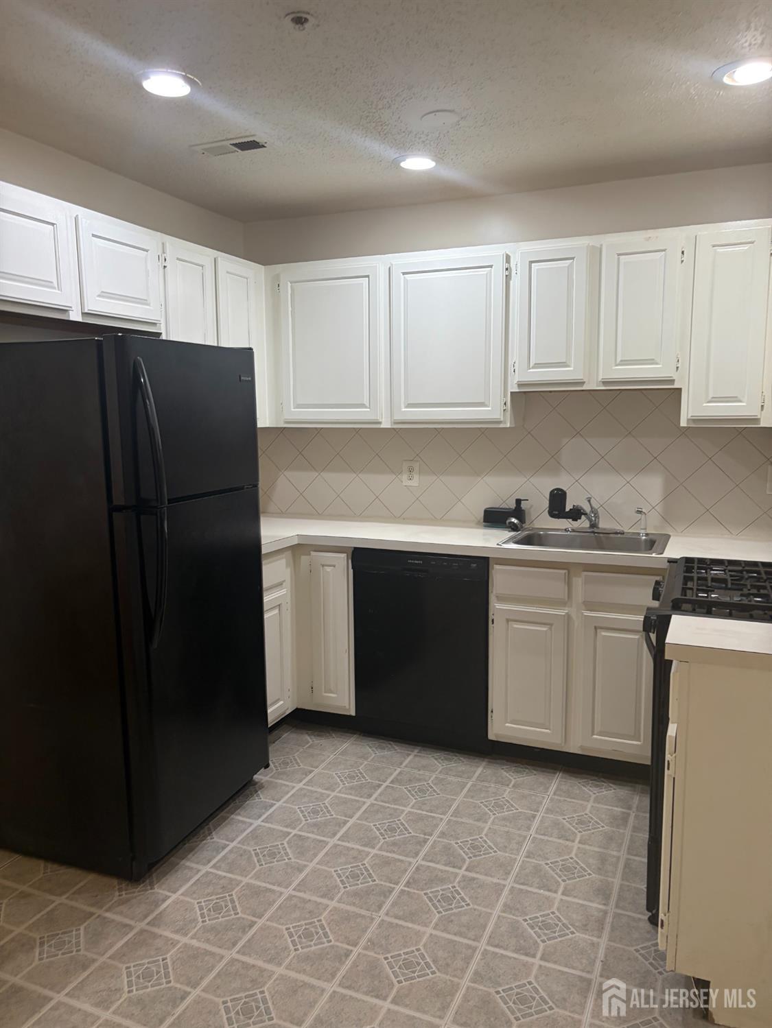 215 Prestwick Way Edison NJ 08820