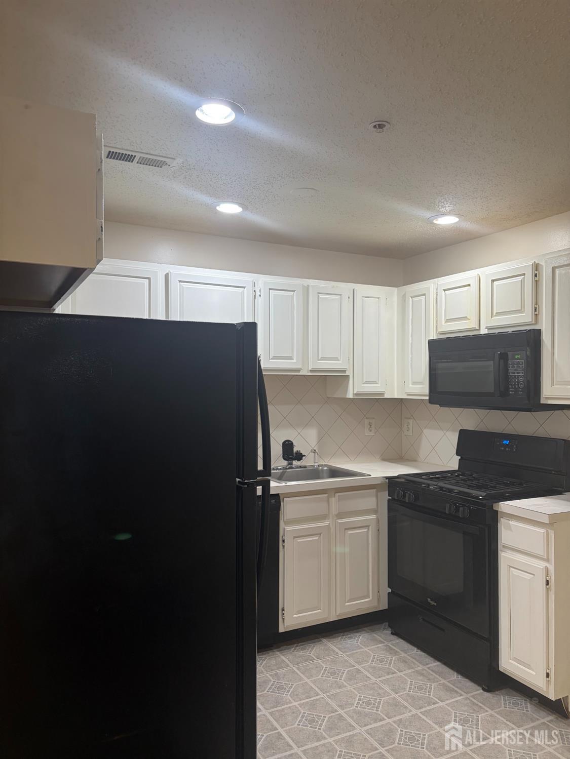 215 Prestwick Way Edison NJ 08820